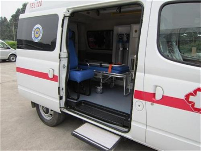 西盟救护车出租服务案例7
